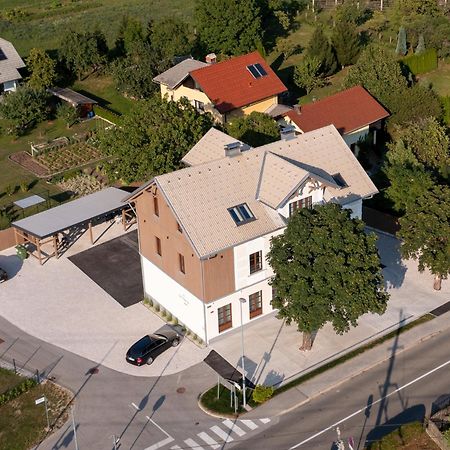 Kalan Boutique Stay Zirovnica Kültér fotó